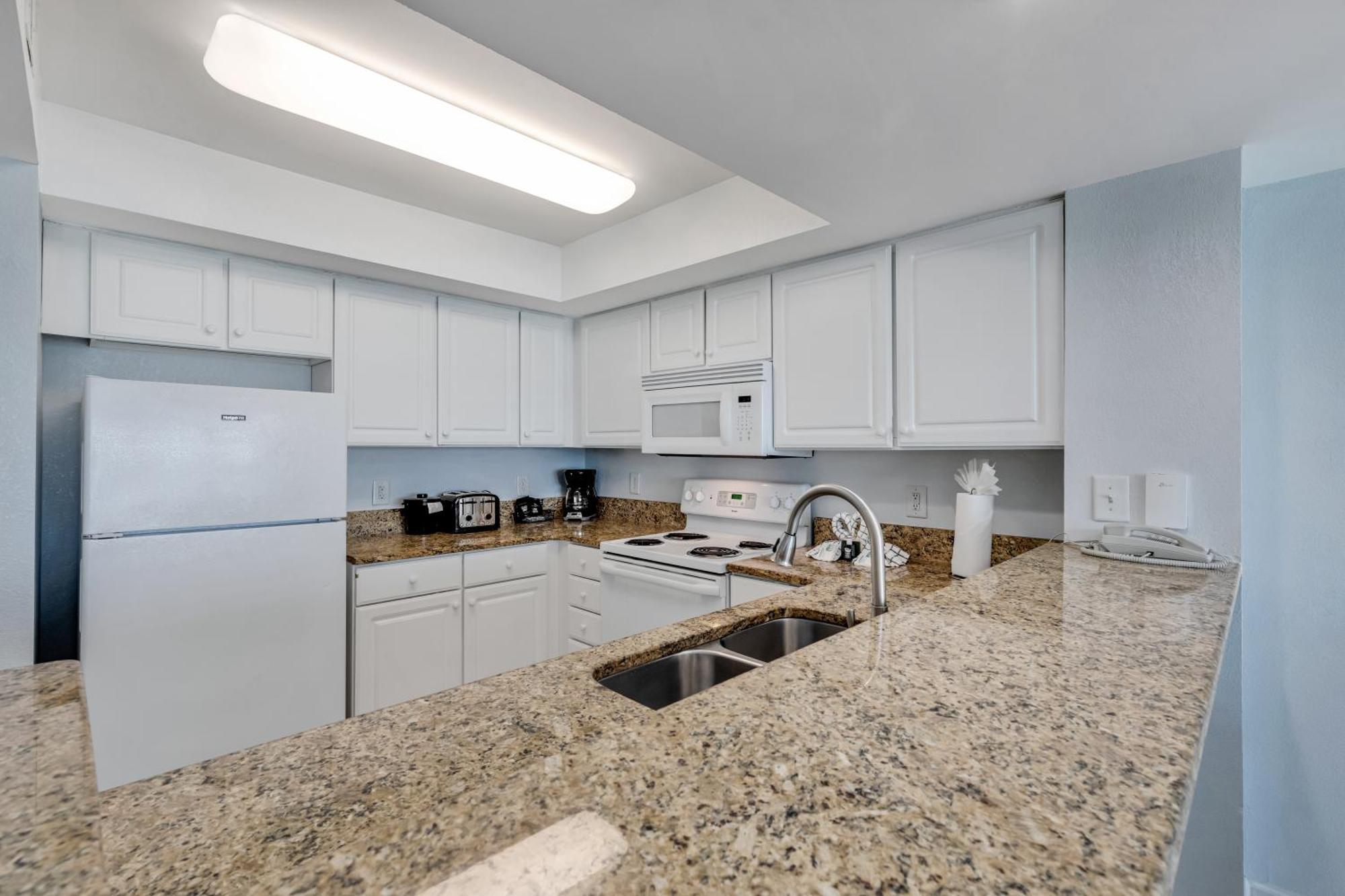 Carolinian 2032 Apartment *